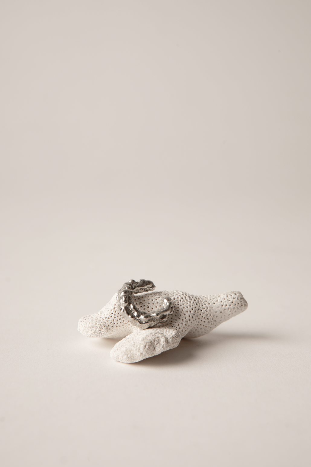 Sola ear cuff