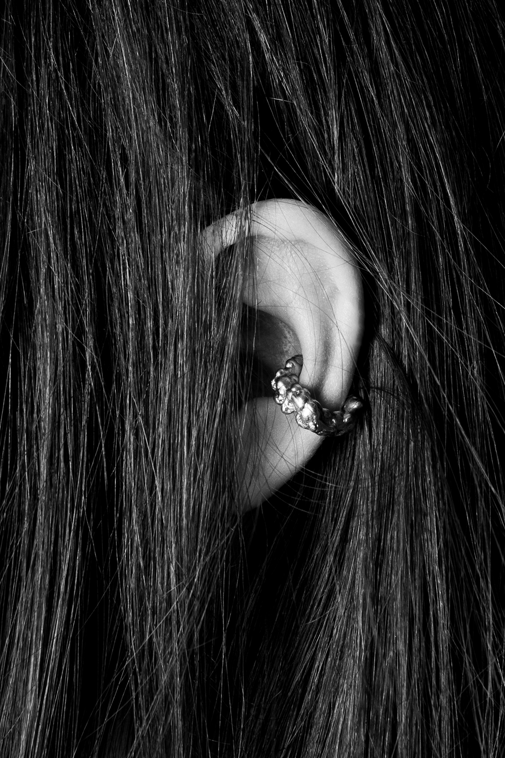 Sola ear cuff
